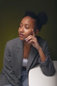Contracts negotiator